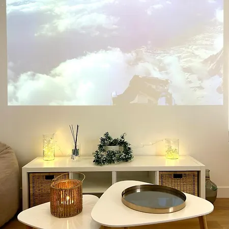 L 'ecrin - Balneo & Cineroom Apartment