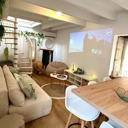 L 'ecrin - Balneo & Cineroom Apartment *